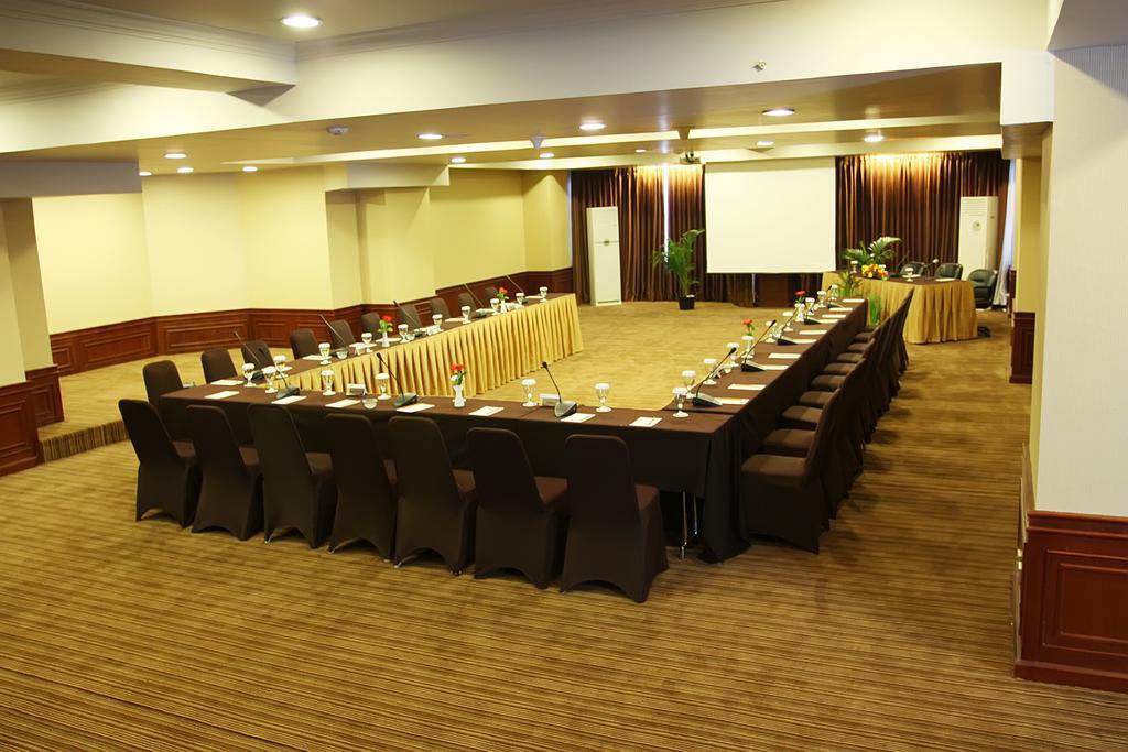 Hotel Horison Ultima Bandung Esterno foto