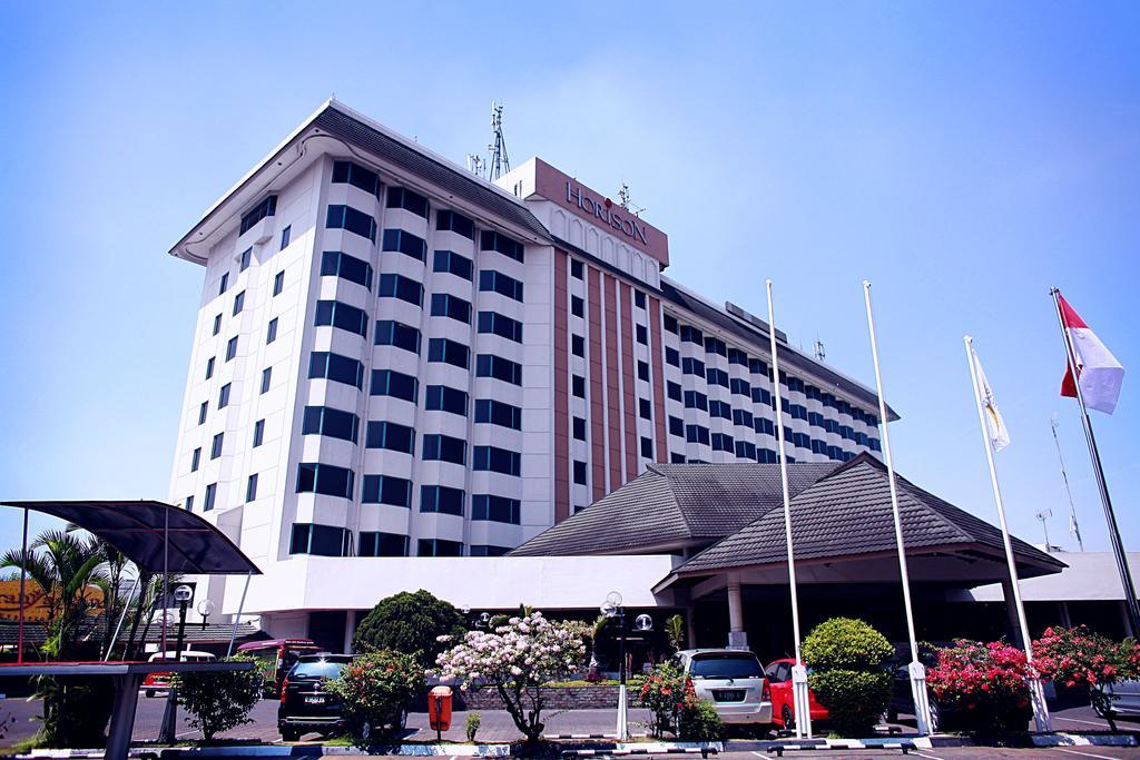Hotel Horison Ultima Bandung Esterno foto