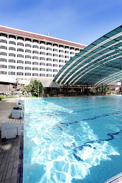 Hotel Horison Ultima Bandung Esterno foto