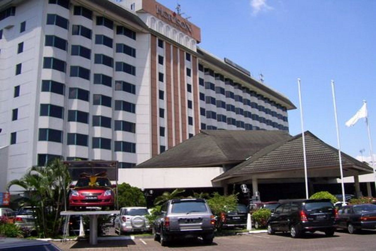 Hotel Horison Ultima Bandung Esterno foto