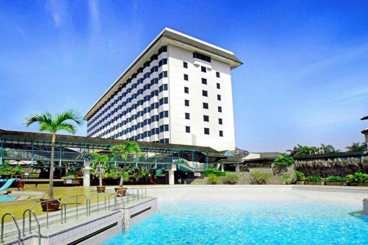 Hotel Horison Ultima Bandung Esterno foto